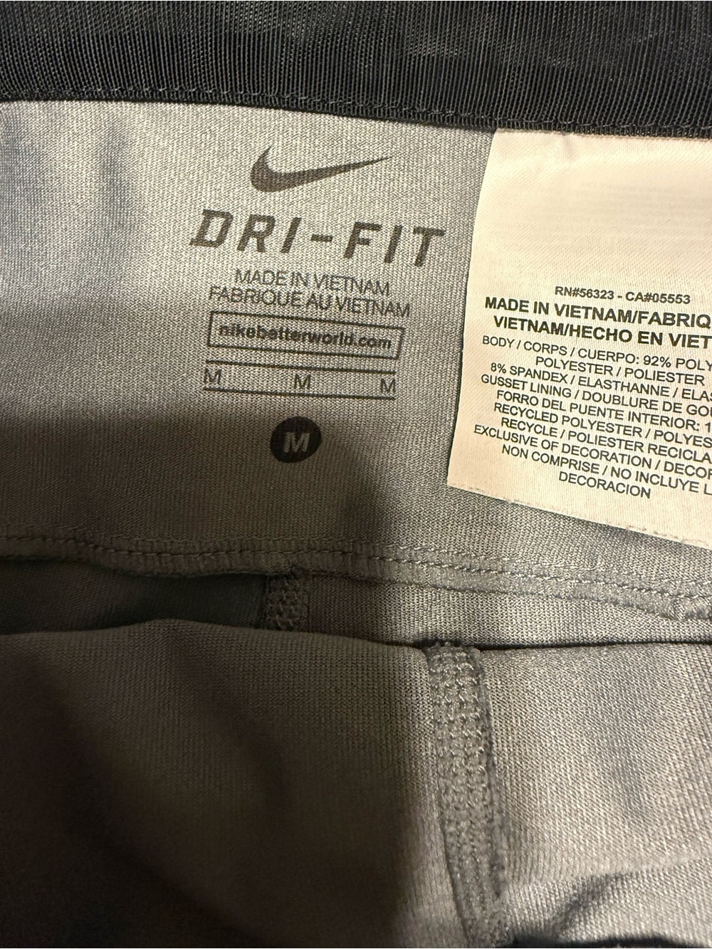 Nike Black and Gray Dotted Print Leggings - Picture 6 of 6